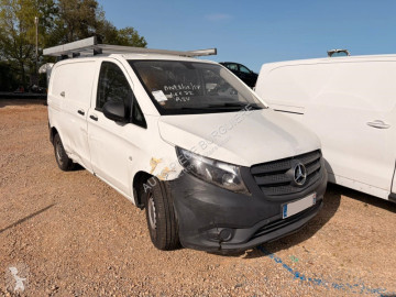 Fourgon utilitaire Mercedes