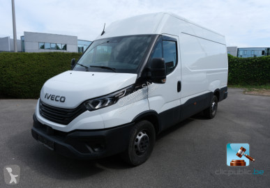 Fourgon utilitaire