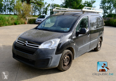 Fourgon utilitaire