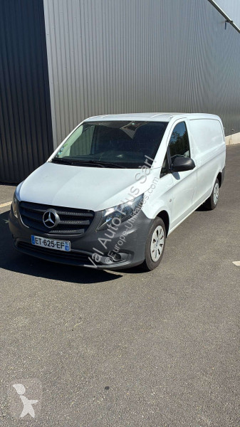 Furgão comercial Mercedes