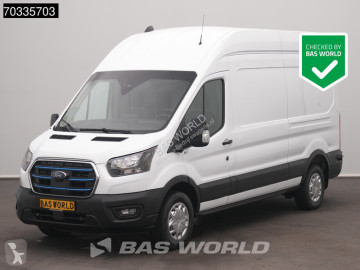 Fourgon utilitaire Ford
