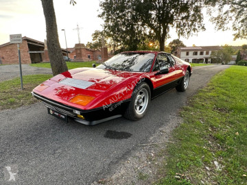 Voiture coupé Ferrari