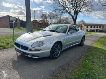 Voiture coupé Maserati