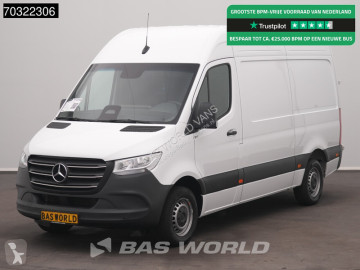 Fourgon utilitaire Mercedes