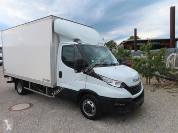 Fourgon utilitaire Iveco