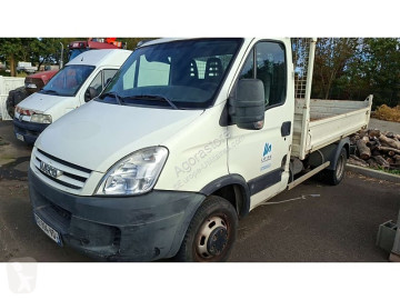 Utilitaire benne standard Iveco