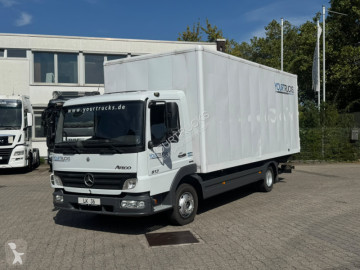 Fourgon utilitaire Mercedes