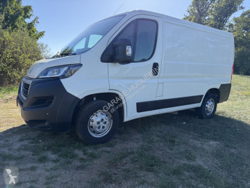 Fourgon utilitaire Peugeot