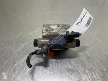 Komatsu WA200-Rexroth 4WE6H62/EG24N9K4-NG6 Assembly