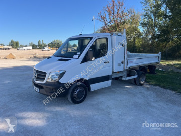 Utilitaire benne standard Mercedes