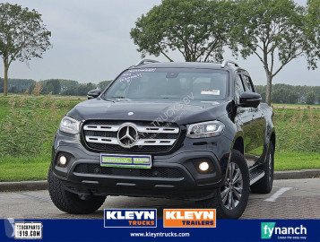Utilitaire plateau Mercedes