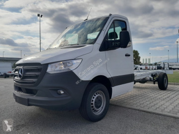 Utilitaire châssis cabine Mercedes neuf