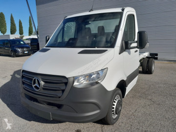 Utilitaire châssis cabine Mercedes neuf