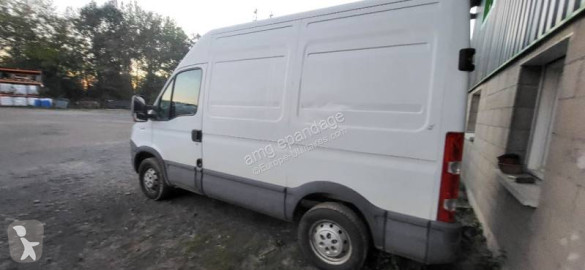 Fourgon long Iveco