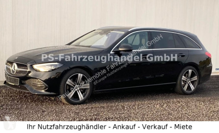 Voiture berline Mercedes
