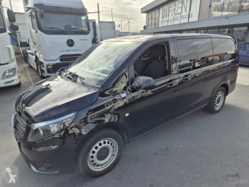 Voiture monospace Mercedes