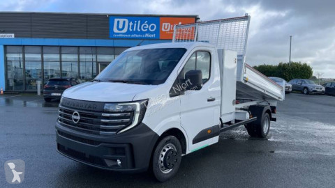 Utilitaire benne standard Nissan neuf