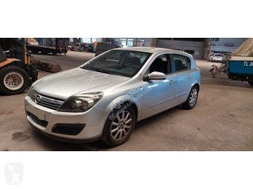 Voiture berline Opel