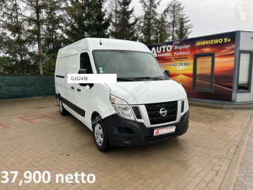 NissanNV400