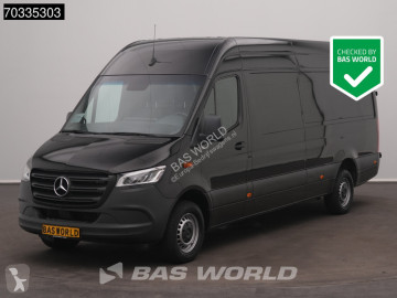 Furgon dostawczy Mercedes