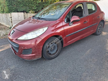 Автомобиль Городской автомобиль Peugeot