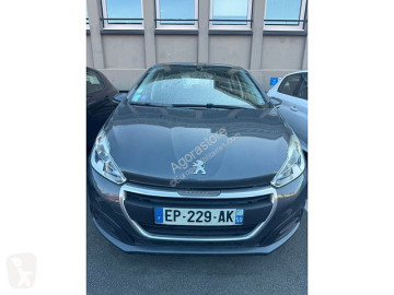 Peugeot208