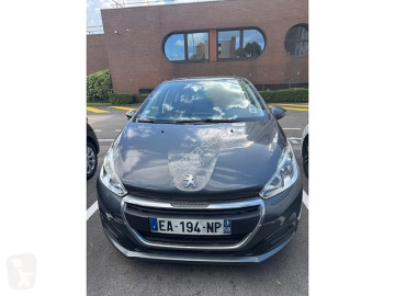 Peugeot208