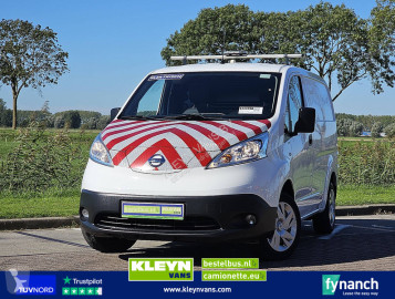 Furgon dostawczy Nissan
