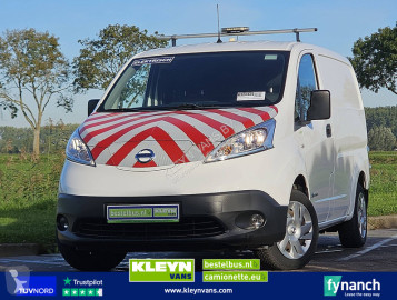 Furgon dostawczy Nissan