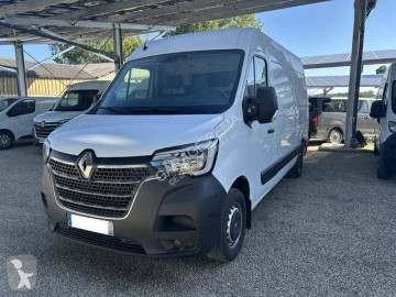 Średnia furgonetka Renault