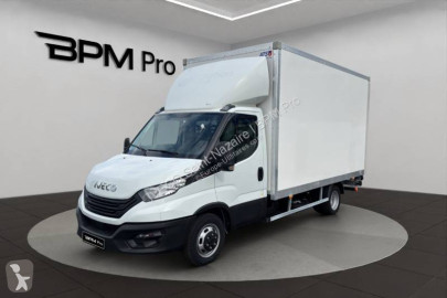 Skåpbil stor volym Iveco