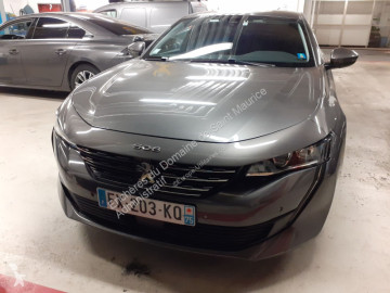 Bil sedan Peugeot