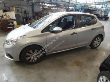 PeugeotE-208