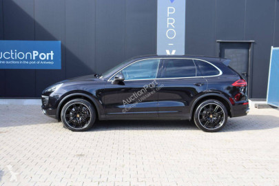 PorscheCayenne