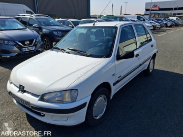 Peugeot106