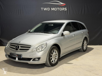 Coche berlina Mercedes