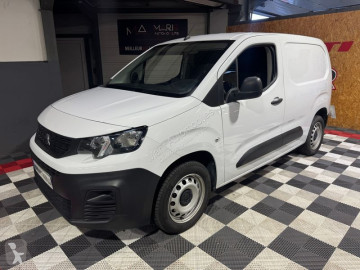 Fourgon Peugeot