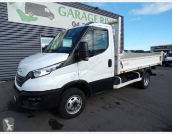 Con volquete estándar Iveco