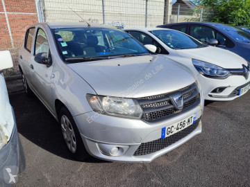 Coche Dacia