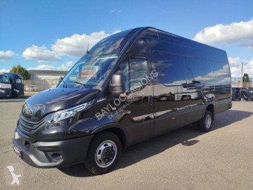 Fourgon long Iveco