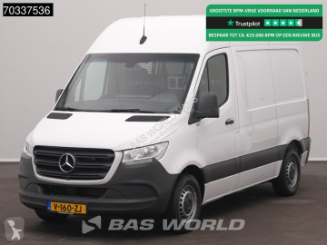 Furgon dostawczy Mercedes