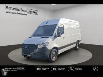 Лекотоварен фургон Mercedes