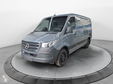 Fourgon Mercedes