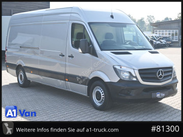 Fourgon long Mercedes