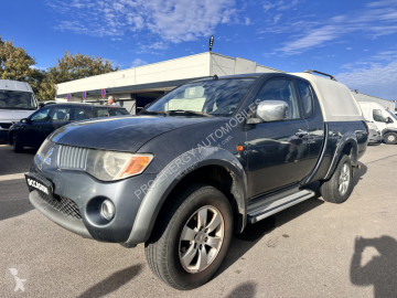 Pick up Mitsubishi