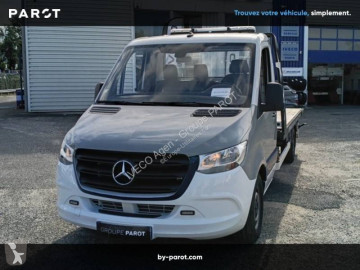 Dépanneuse Mercedes