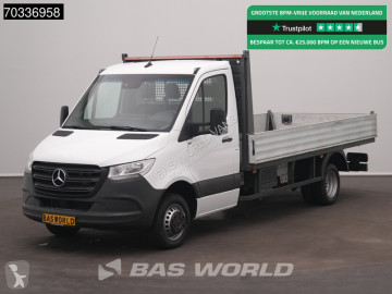 Utilitaire plateau Mercedes