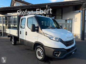 Utilitaire plateau ridelles Iveco neuf