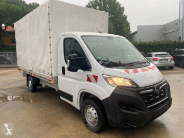 Utilitaire savoyarde Peugeot
