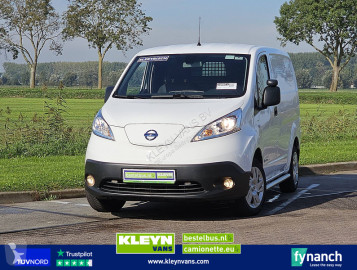 NissanNV200